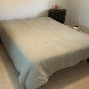 Coyuchi Laurel Queen duvet